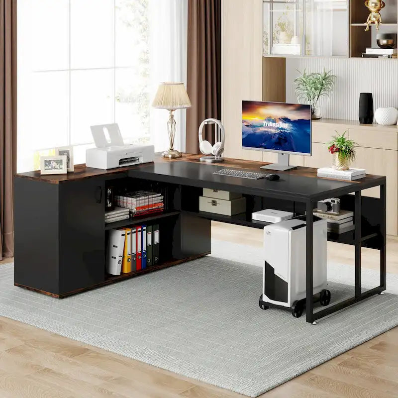 Bureau d'angle avec armoire et étagères, poste de travail double