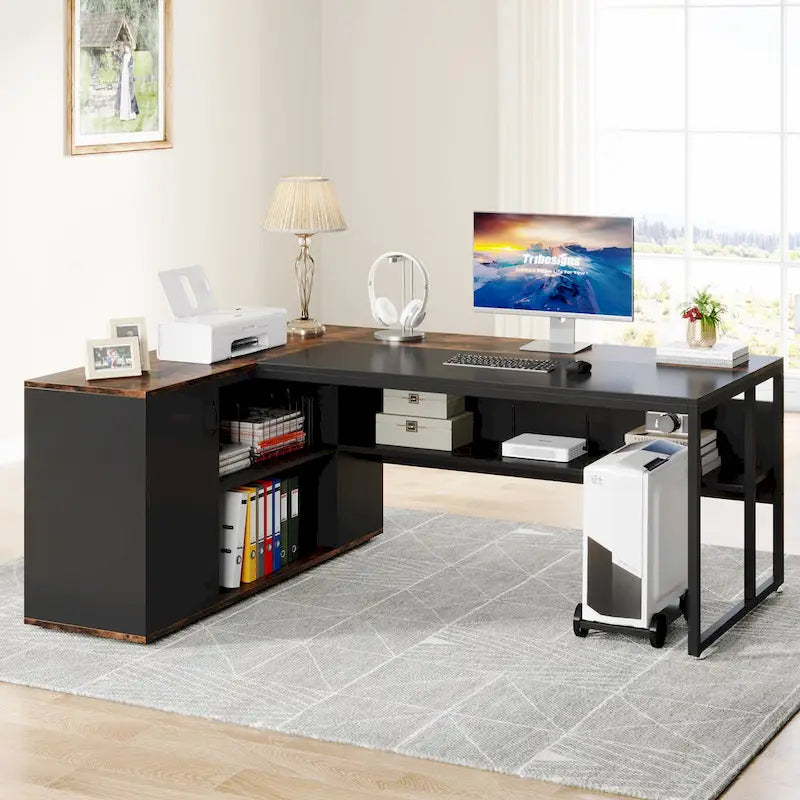 Bureau d'angle avec armoire et étagères, poste de travail double
