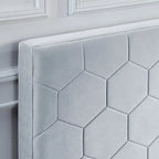 Lit de rangement tapissé en velours gris avec tête de lit hexagonale, Double/Queen